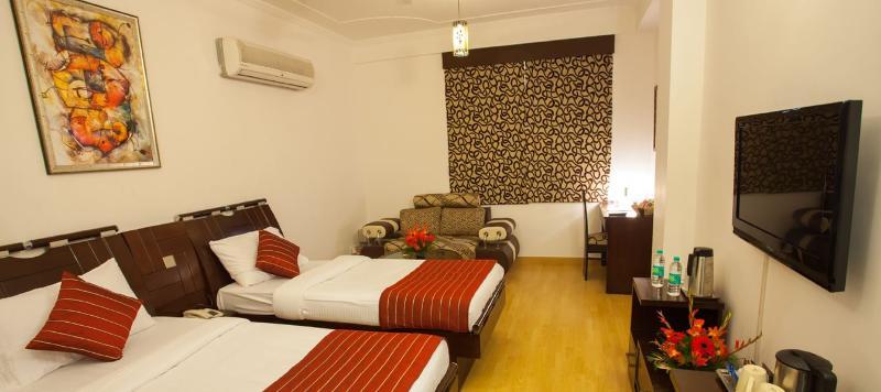 Oyo Townhouse 823 Green Leaf Gurgaon Eksteriør billede